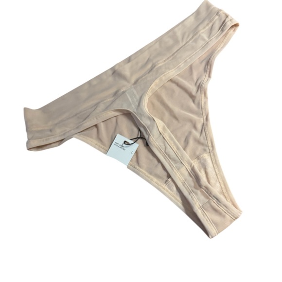 Steve Madden Seamless Rode Dust Mesh High-Waist Briefs - Picture 3 of 3